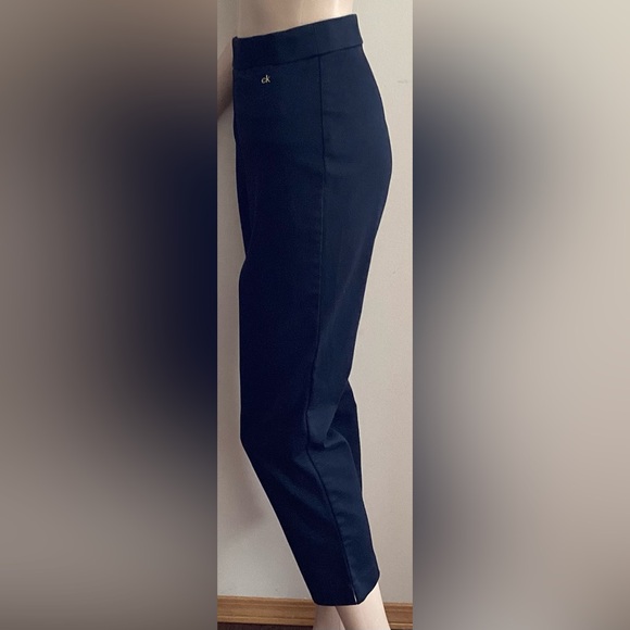 Calvin Klein - Picture 2 of 3